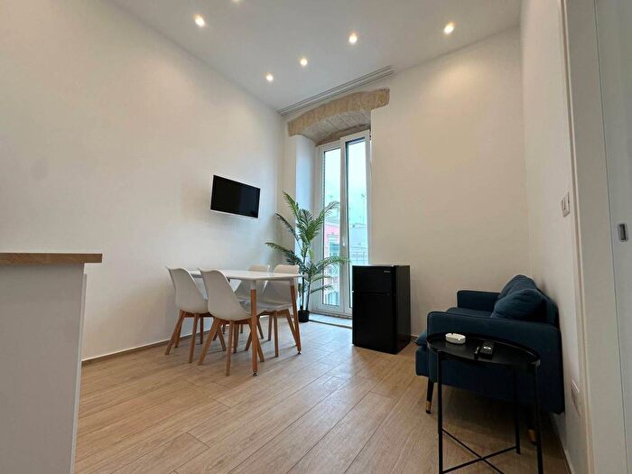 Appartamento bilocale in affitto in Via Bebio, Trani