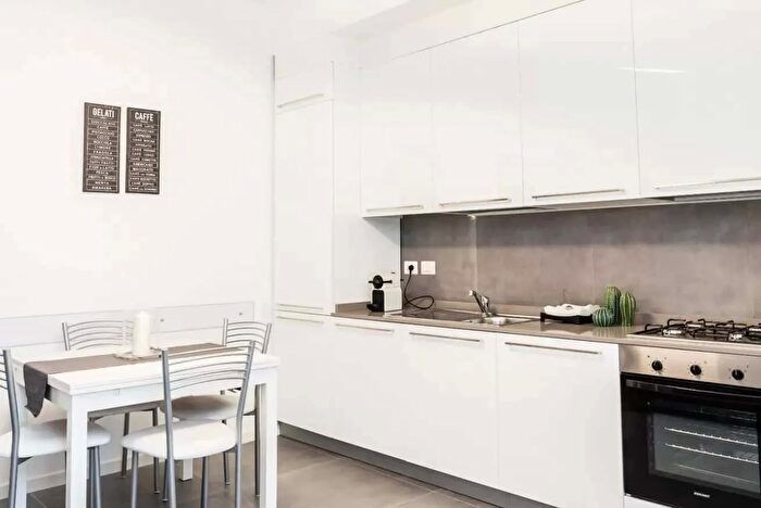 Appartamento monolocale in affitto in Via San Gerolamo Emiliani, Milano