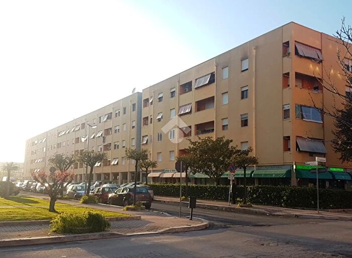 Appartamento trilocale in vendita in Via Lione, Aprilia