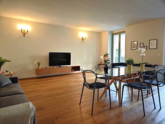 Appartamento quadrilocale in affitto in Via Giuseppe Luigi Lagrange, Via Roma, Torino