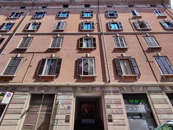 Appartamento monolocale in affitto in Via Pontida, Moscova, Milano