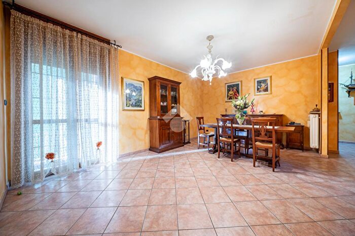 Appartamento con 5 locali in vendita in Viale Giacomo Matteotti, Rubiera