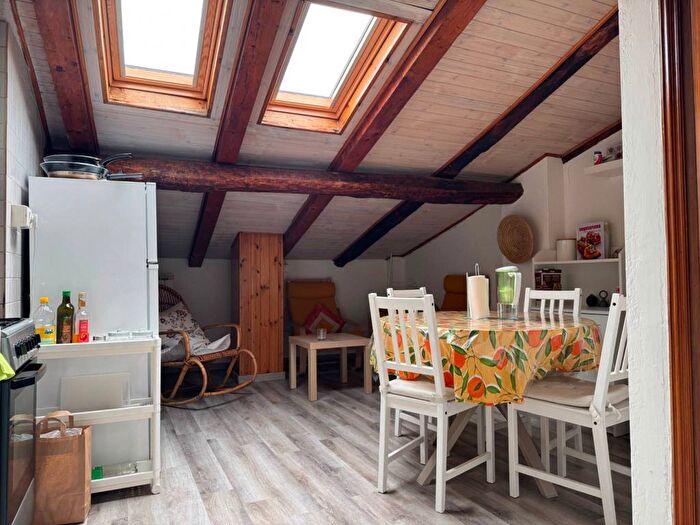 Appartamento trilocale in affitto in Via Broccaindosso, San Vitale, Bologna