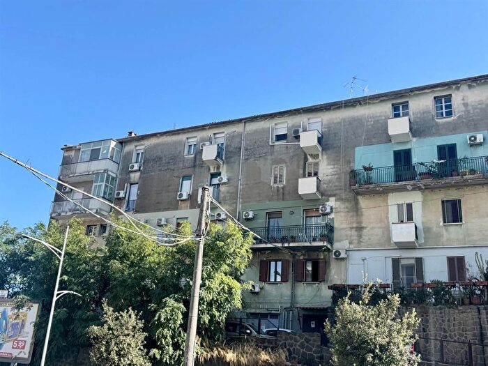 Appartamento quadrilocale in vendita in Corso Indipendenza, Catania