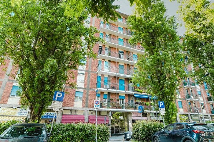 Appartamento quadrilocale in affitto in Viale Aretusa, Milano