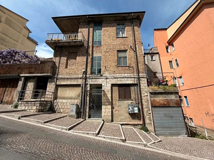 Appartamento quadrilocale in vendita in Discesa S Gerardo, Potenza