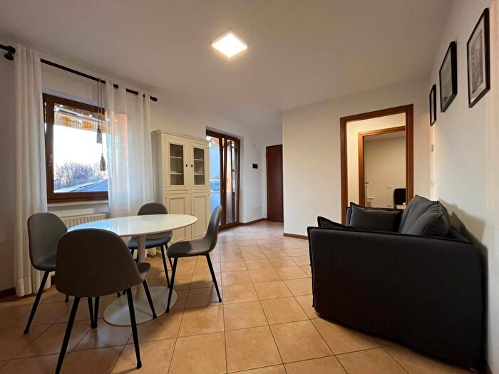 Appartamento bilocale in affitto in Via Roma, Zuglianoterenzanocargnacco, Pozzuolo del Friuli