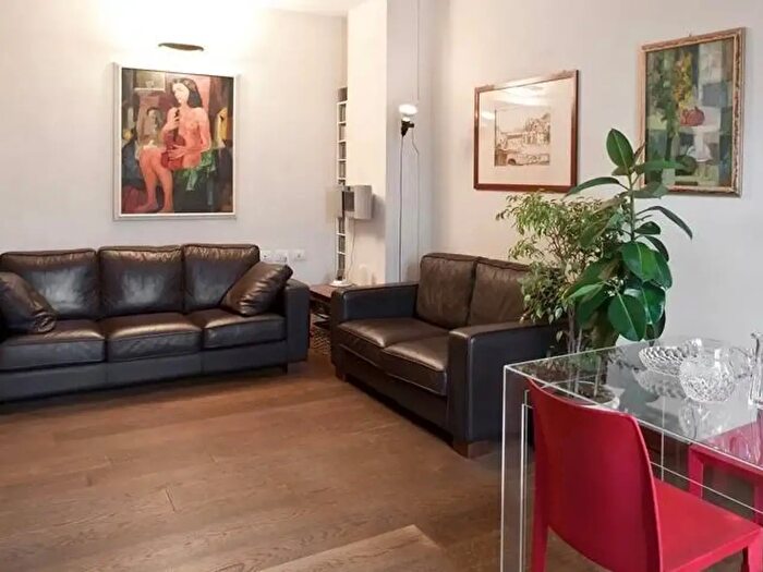 Appartamento trilocale in vendita in Via Ponte Seveso, Milano