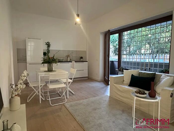 Appartamento trilocale in vendita in Roma