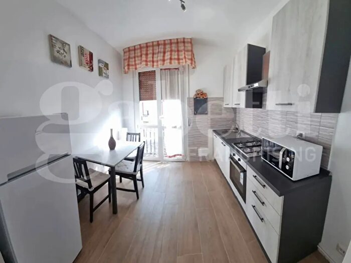 Appartamento bilocale in vendita in Via Montegani, Milano