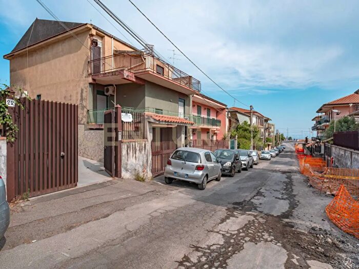 Appartamento quadrilocale in vendita in Via Fausto Coppi, Misterbianco
