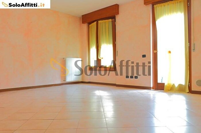 Appartamento trilocale in affitto in Via Alberto Gabellini, Desio