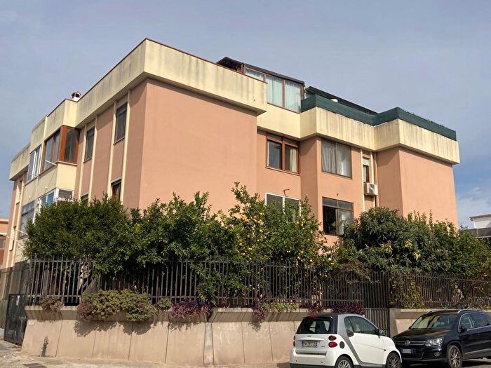 Appartamento trilocale in affitto in Via Varsavia, Quartu, Quartu SantElena