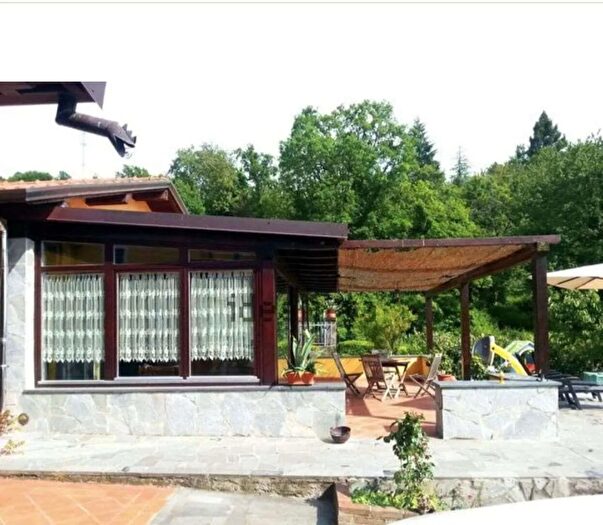 Casa con 6 locali in vendita in Sarzana