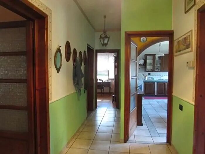 Casa con 8 locali in vendita in Coreglia Antelminelli
