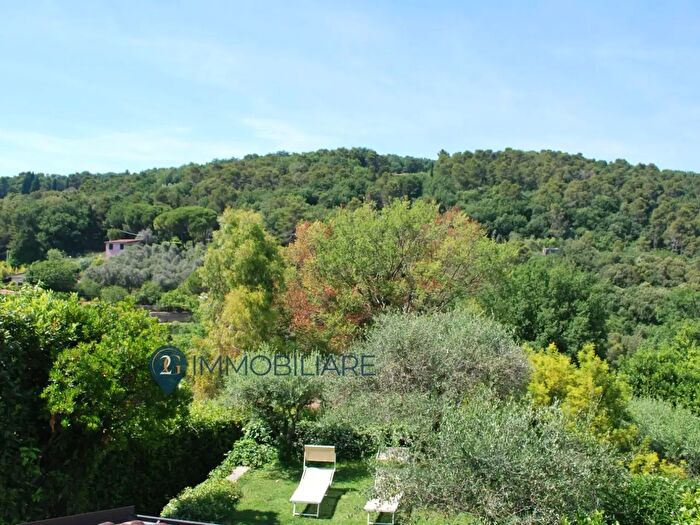 Casa quadrilocale in vendita in Zanego, Ameglia