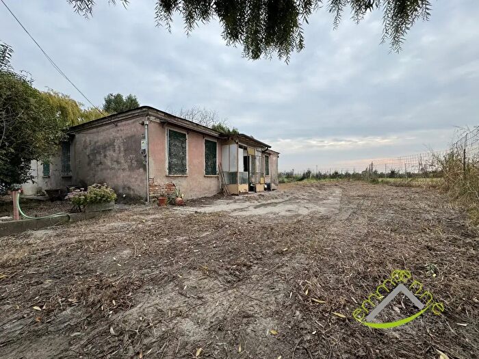 Casa con 5 locali in vendita in Via Cavaizza, Codevigo