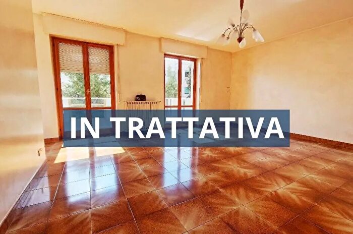 Appartamento quadrilocale in vendita in Via Saffi Andria Andria Zona Via Barletta Zona Questura SG Artigiano, Andria