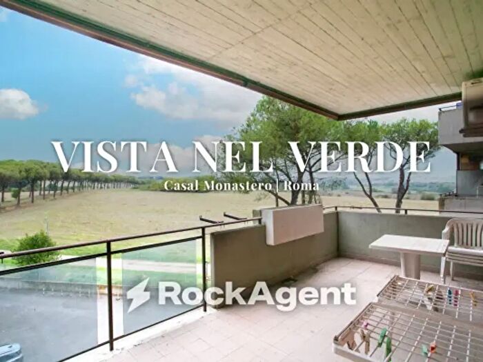 Appartamento bilocale in vendita in Viale della Torre di Pratolungo, Roma