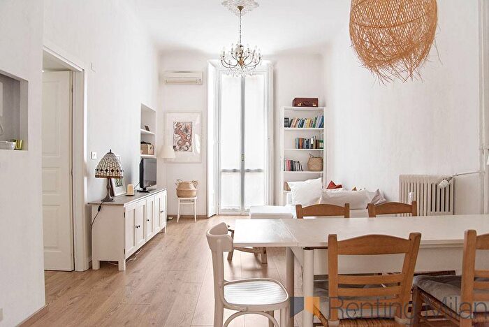 Appartamento bilocale in affitto in Via Solferino, Lanza, Milano