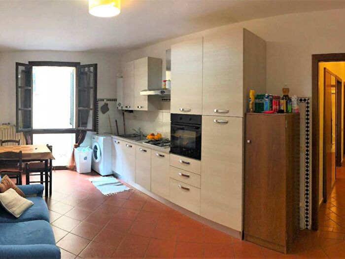 Appartamento trilocale in affitto in Via Giuseppe Mazzini, Sant'Antonio, Pisa
