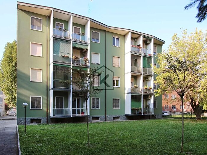 Appartamento bilocale in vendita in Via Pietro Rondoni, Milano