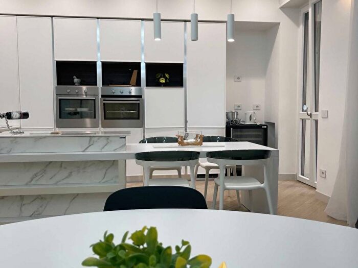 Appartamento con 6 locali in affitto in Corso Porta Nuova, Cittadella Porta Nuova, Verona