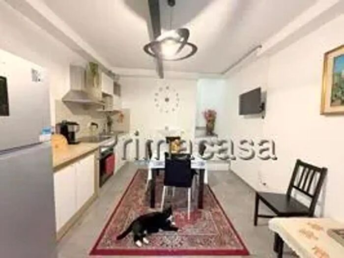 Appartamento con 6 locali in vendita in Via Medoro, Verona