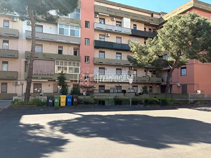 Appartamento trilocale in vendita in Via Coffa Caruso Mariannina, Catania