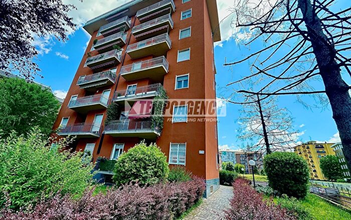 Appartamento trilocale in vendita in Rozzano