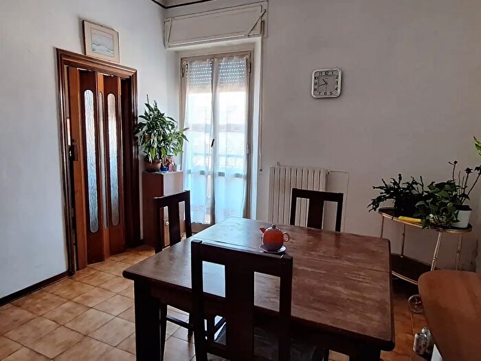 Appartamento trilocale in vendita in Via Mario Torresi, Ancona