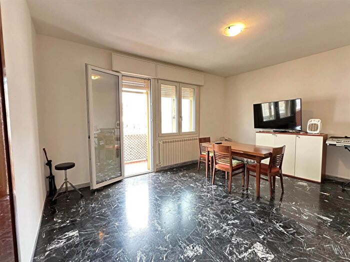 Appartamento con 5 locali in affitto in Viale Padova Chioggia Ve, Chioggia