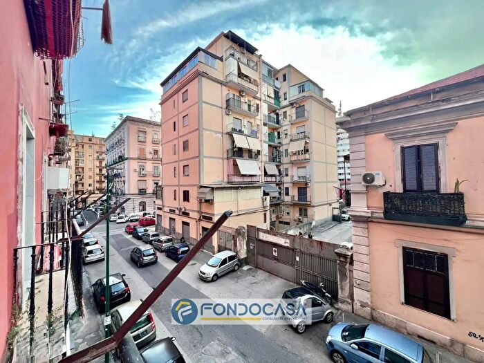 Appartamento quadrilocale in vendita in Via Tommaso Cornelio, Napoli