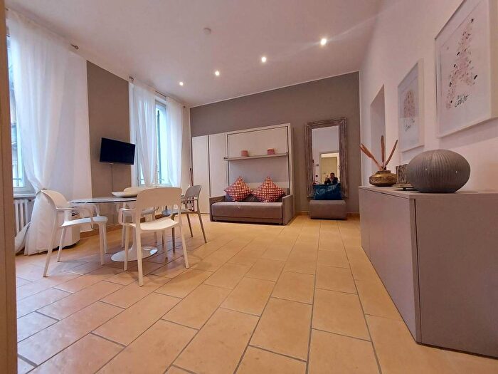 Appartamento bilocale in affitto in Via Armando Diaz, Centro Storico, Como