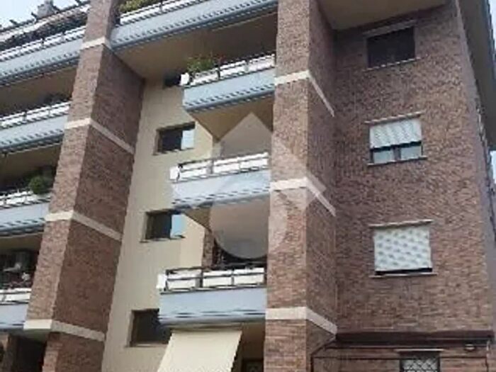 Appartamento bilocale in affitto in Viale Odisseo, Pomezia