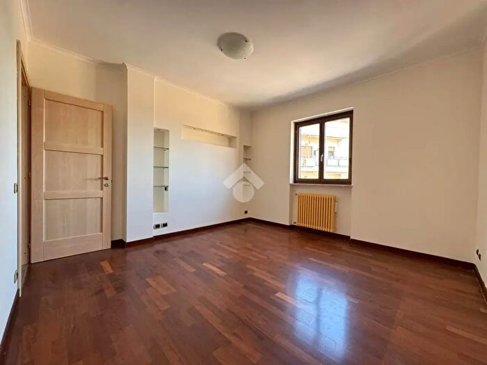Appartamento quadrilocale in vendita in Via Salaria, Monterotondo