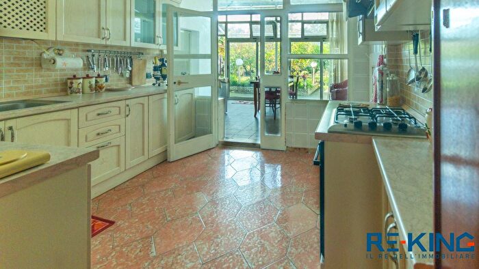 Casa con 7 locali in vendita in Via Duca degli Abruzzi, Collepasso