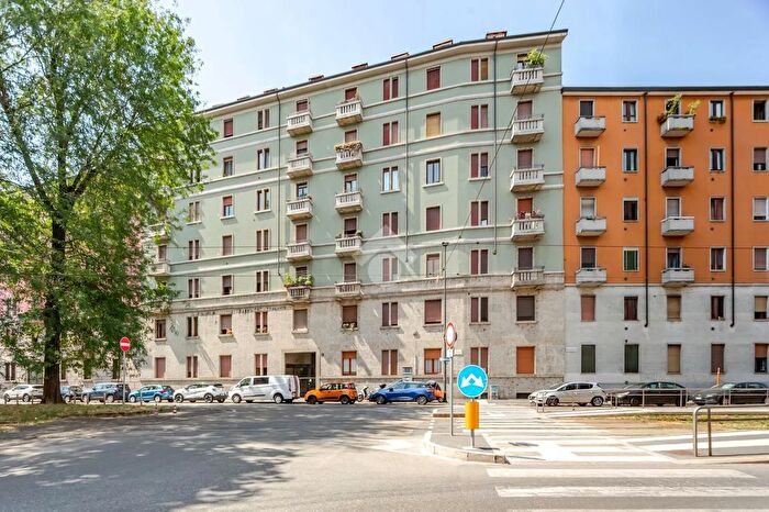 Appartamento bilocale in vendita in Piazza Castelli, Milano