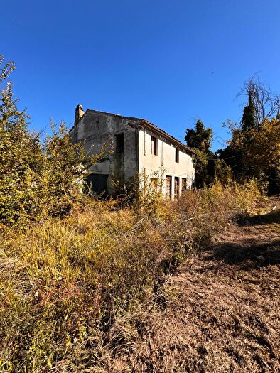 Casa con 10 locali in vendita in Contrada Boschetto Snc, Montegiorgio