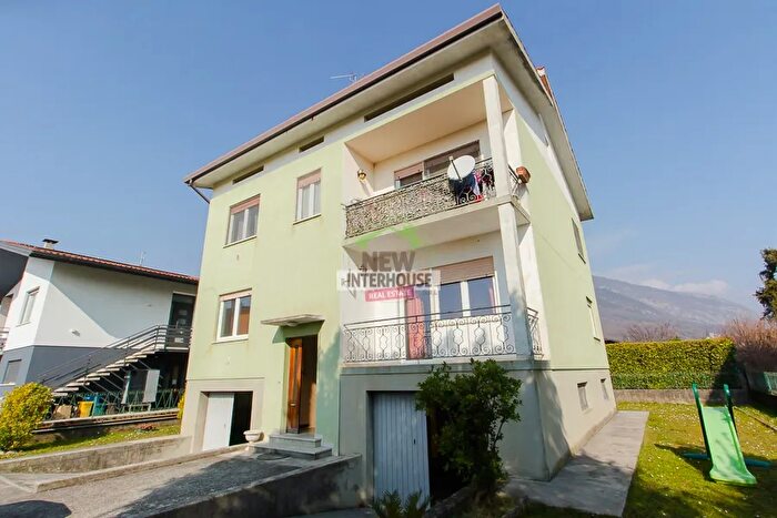 Casa con 11 locali in vendita in Via Padre Marco dAviano Maniago, Maniago