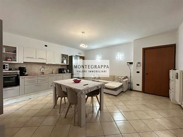 Appartamento trilocale in vendita in Via Verdi, Castelfranco Veneto