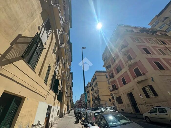 Appartamento monolocale in vendita in Via Fracanzano, Napoli