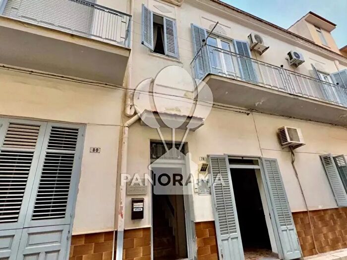 Casa con 5 locali in vendita in Partinico