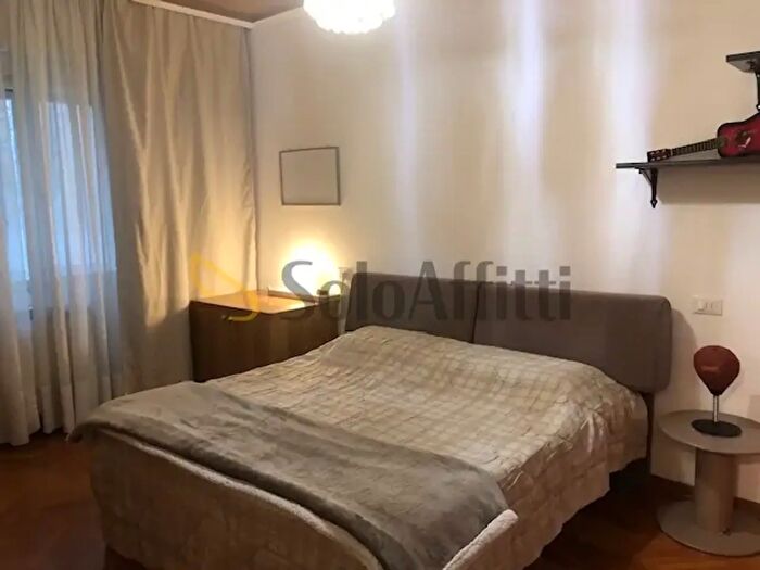 Appartamento bilocale in affitto in Via Crispi, Trieste