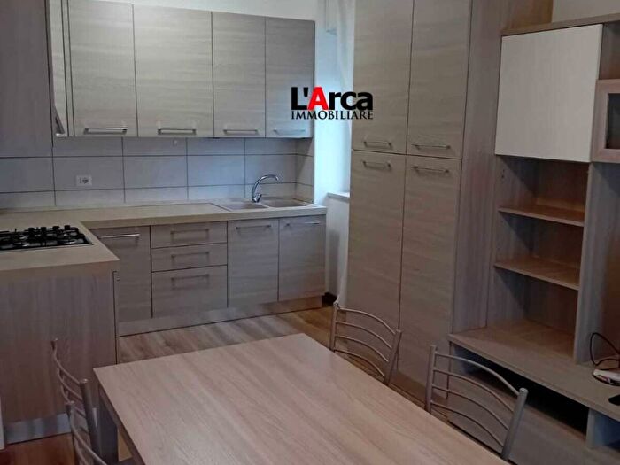 Appartamento trilocale in affitto in Via Crocette, Centro, Mozzo