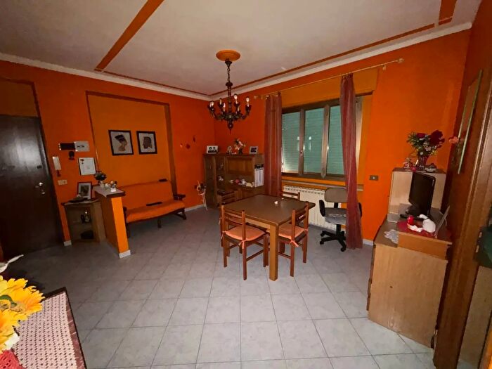 Appartamento trilocale in vendita in Via Melchiorre Voli, Torino