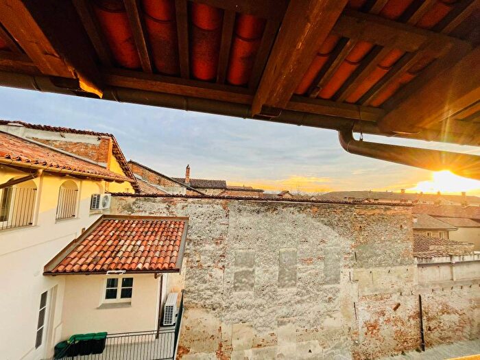 Appartamento bilocale in affitto in Via dellOspedale, Centro, Cherasco