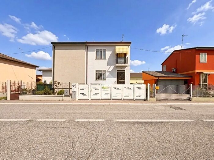 Appartamento quadrilocale in vendita in Via S Francesco dAssisi, Belfiore