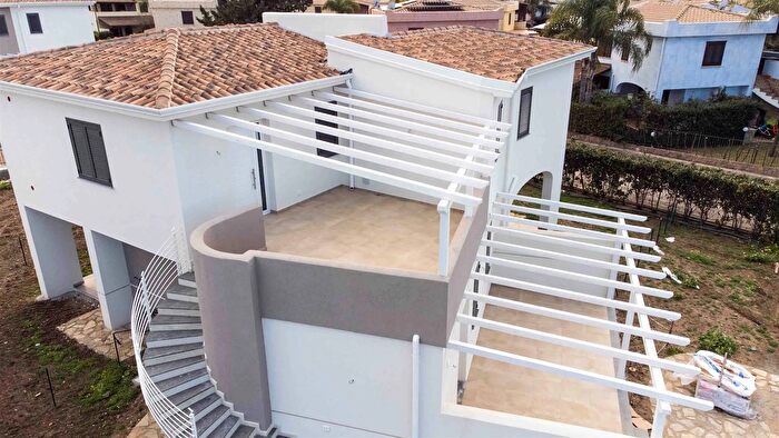 Casa trilocale in vendita in Mareluna Village Campofelice di Roccella, Campofelice Di Roccella