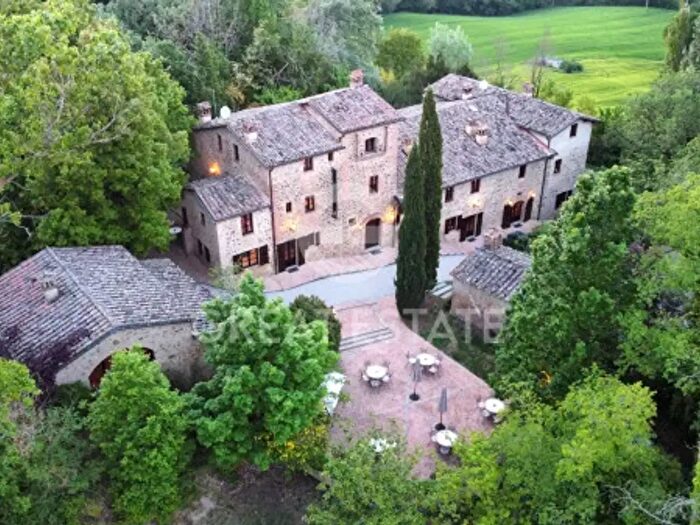 Casa con 6 locali in vendita in Località San Giuliano, Umbertide